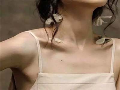 中国少妇XXXX做爰,古村落冒险，少妇爱情故事引关注